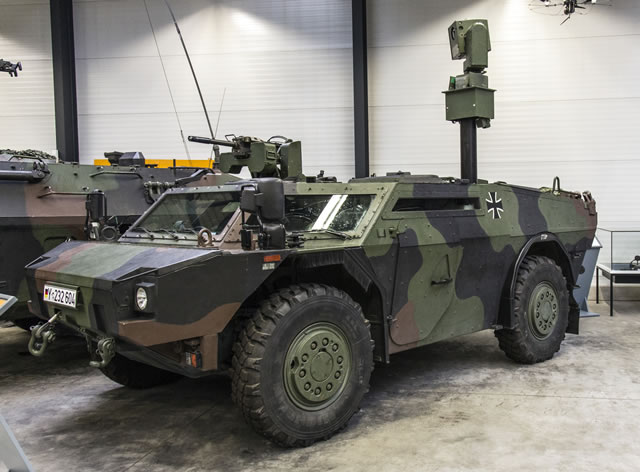 WarWheels.Net - Photos Of The Fennek Light Armored Reconnaissance Vehicle